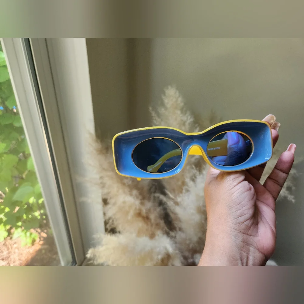 Retro-Style Inverted Frame Concave Sunglasses